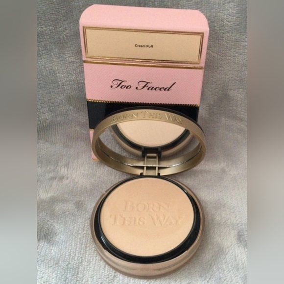 Too Faced Born This Way Complexion Powder - Cream Puff - Picture 2 of 6